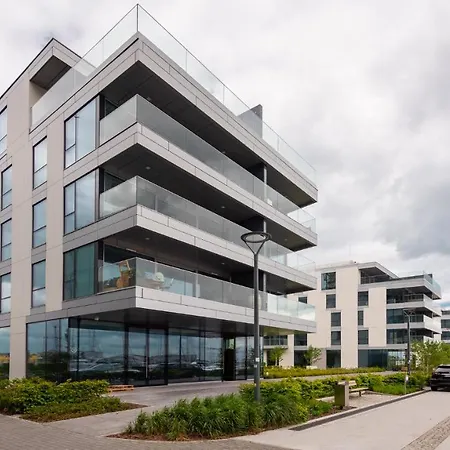 Center Yacht Park Marina View شقة *