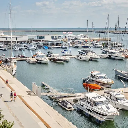 Apartment Center Yacht Park Marina View *