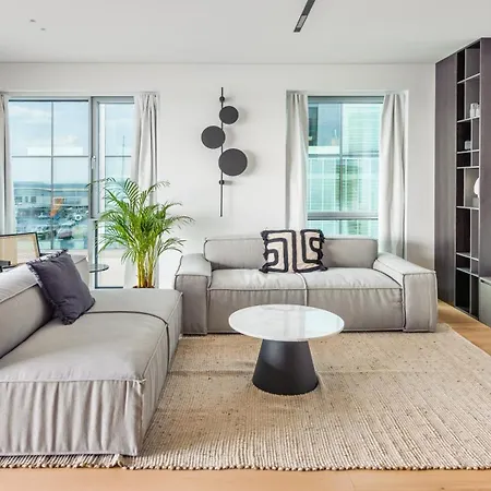 Center Yacht Park Marina View *