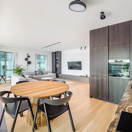 Center Yacht Park Marina View Διαμέρισμα *