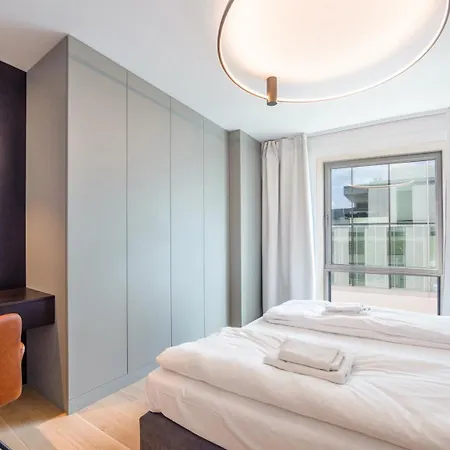 Center Yacht Park Marina View * غدينيا